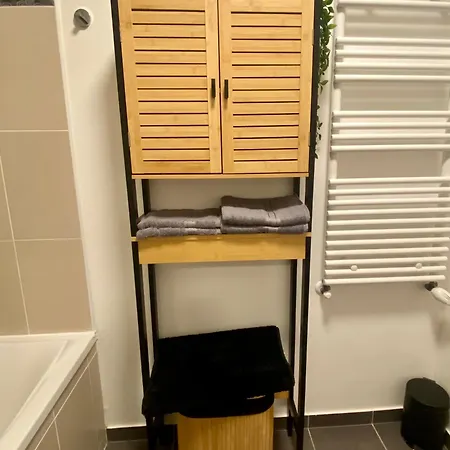 Loft Industriel A Cote De La Defense Daire