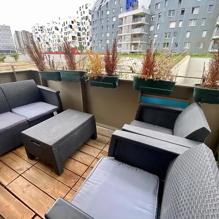 Loft Industriel A Cote De La Defense Daire *